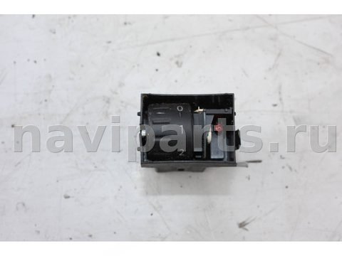 Кнопка обогрева сидений Volkswagen Touareg, 2005 г., арт. 458-6