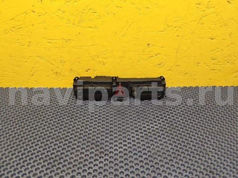 Кнопка обогрева сидений Mercedes C W203, 2001 г., OEM 2038217458, арт. 537087