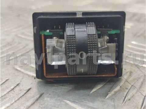 Кнопка обогрева сидений Audi A8 D3, 2005 г., OEM 8E0963563, арт. 81821179