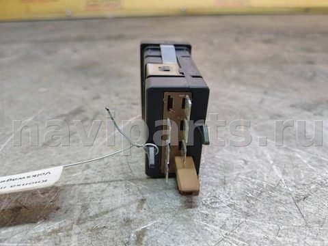 Кнопка обогрева сидений Volkswagen Passat B5, 1996 г., арт. 92289, фото 2