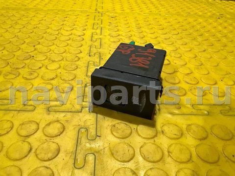 Кнопка обогрева сидений Volkswagen Passat, 2003 г., OEM 3B0963564C, арт. 93310_1