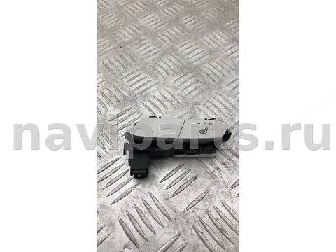 Кнопка обогрева сидений Mercedes C W205, 2016 г., OEM A2139057502, арт. 999593769451_1