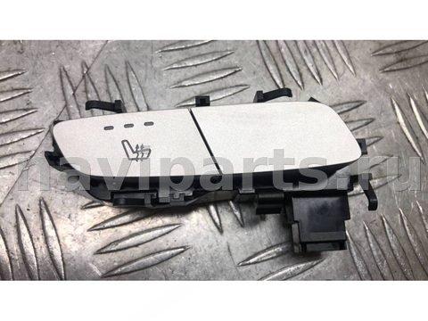 Кнопка обогрева сидений Mercedes C W205, 2017 г., OEM A2139057302, арт. 999593798704