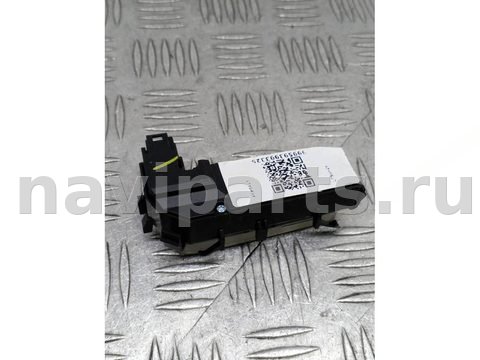 Кнопка обогрева сидений Mercedes C W205, 2018 г., OEM A2139057502, арт. 999593993325, фото 2