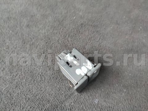 Кнопка обогрева сидений Volvo 440, 1995 г., OEM 462722, арт. BA06-18, фото 6