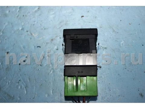 Кнопка обогрева сидений Volkswagen Passat B5, 1998 г., OEM 3B0963563C, арт. F689, фото 3