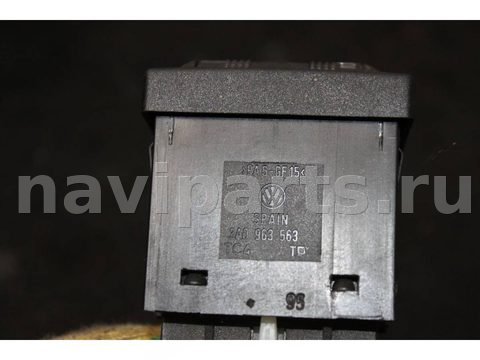 Кнопка обогрева сидений Volkswagen Transporter T4, 1995 г., OEM 3A0963563, арт. H681_2, фото 2