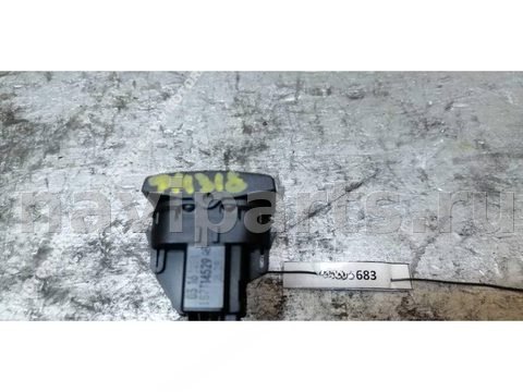 Кнопка открывания люка Ford Mondeo, 2002 г., OEM 1S7114529AB, арт. 00065683, фото 2