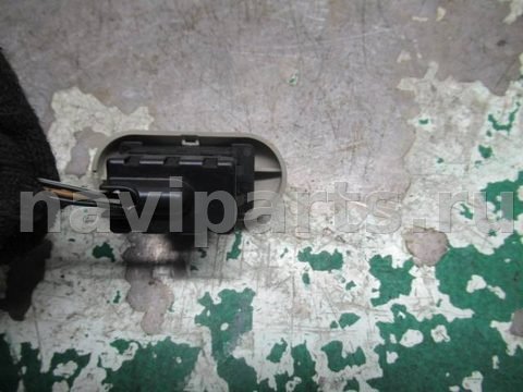 Кнопка открывания люка Opel Astra, 1998 г., OEM 90569963, арт. 0106982, фото 3