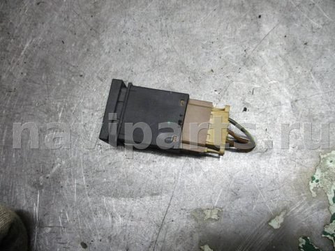 Кнопка открывания люка Volkswagen Polo, 2001 г., OEM 6n0959727b, арт. 0124793, фото 2