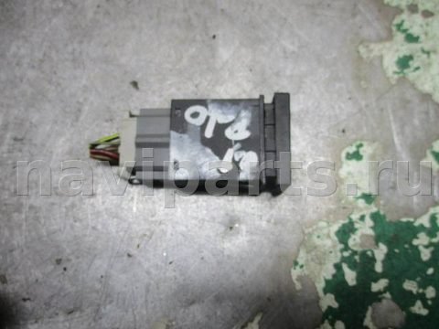 Кнопка открывания люка Volkswagen Polo, 2001 г., OEM 6n0959727, арт. 0125001, фото 2