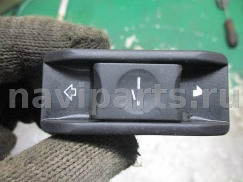 Кнопка открывания люка BMW 5 E39, 2001 г., OEM 6907288, арт. 0130290