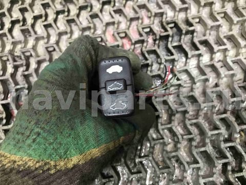 Кнопка открывания люка Honda CR-V, 2006 г., арт. 02607-42827, фото 2