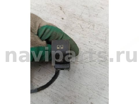 Кнопка открывания люка Peugeot 3008, 2011 г., арт. 101583061, фото 2