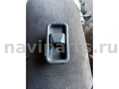 Кнопка открывания люка Mercedes E W124, 1992 г., арт. 103119622, фото 2