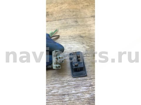Кнопка открывания люка Mercedes Vito W638, 1999 г., OEM A0005457113, арт. 106258, фото 4