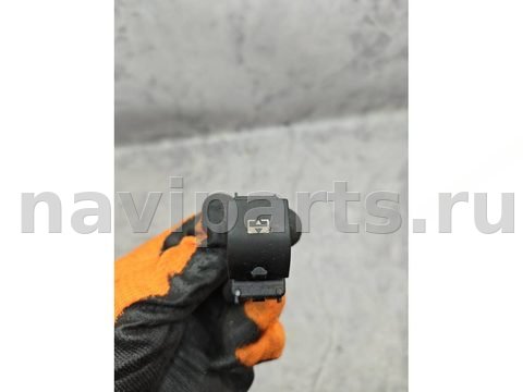 Кнопка открывания люка Peugeot 5008, 2011 г., OEM 96565343XT, арт. 106963