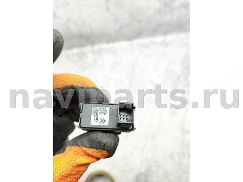 Кнопка открывания люка Peugeot 5008, 2011 г., OEM 96565343XT, арт. 106963, фото 6
