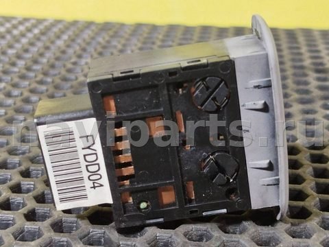 Кнопка открывания люка Kia Sorento, 2004 г., OEM 935503E000, арт. 110874902, фото 3