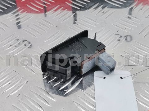 Кнопка открывания люка Volkswagen Touran, 2012 г., OEM 1T0959833A, арт. 1564869, фото 2