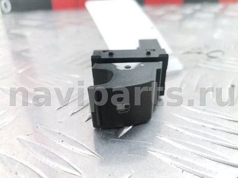Кнопка открывания люка Volkswagen Touran, 2004 г., OEM 1T0959833A, арт. 1689345