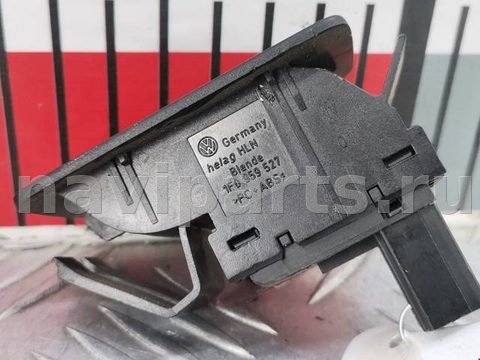 Кнопка открывания люка Volkswagen Touran, 2008 г., OEM 1T0959833A, арт. 1886316, фото 3