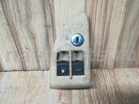 Кнопка открывания люка Volkswagen Passat, 2000 г., OEM 1J0959831A, арт. 1_6935
