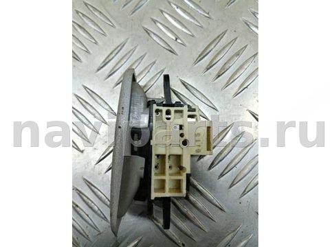 Кнопка открывания люка Mitsubishi L200, 2006 г., арт. 202277, фото 2