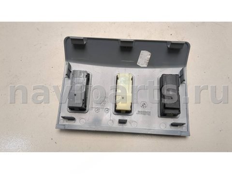 Кнопка открывания люка BMW 7 E65/E66, 2005 г., OEM 61316942068, арт. 20652179, фото 2
