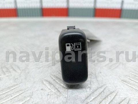 Кнопка открывания люка Mercedes Sprinter, 2002 г., OEM A0018208601, арт. 2162718