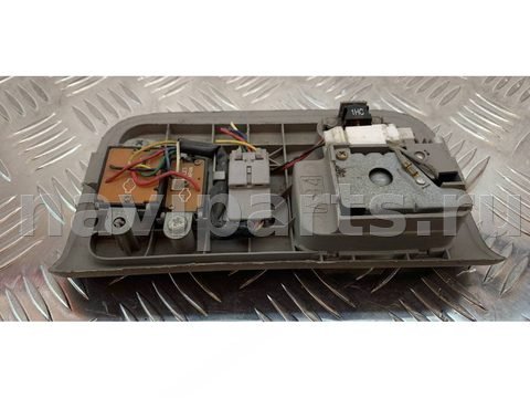 Кнопка открывания люка Nissan X-Trail, 2006 г., арт. 23456, фото 4