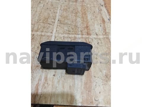 Кнопка открывания люка BMW 5 E60/E61, 2005 г., OEM 03015010, арт. 2822KS