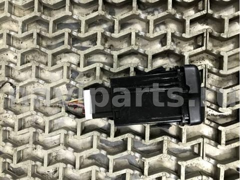 Кнопка открывания люка Honda Accord, 2001 г., арт. 2902-1429498-00703, фото 2
