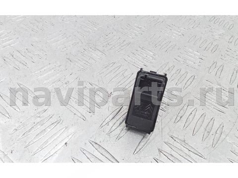 Кнопка открывания люка Peugeot 3008, 2010 г., OEM 96565343XT, арт. 2_59063, фото 4