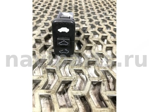 Кнопка открывания люка Honda CR-V, 2005 г., арт. 3482-39246171-02601