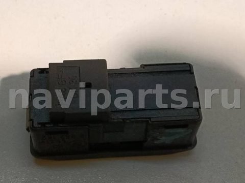 Кнопка открывания люка BMW 5 E39, 2002 г., OEM 61318352182, арт. 36448, фото 3