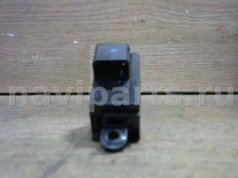 Кнопка открывания люка Mitsubishi Space Runner, 2002 г., арт. 503KS, фото 3