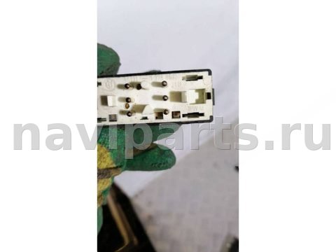 Кнопка открывания люка BMW 7 E32, 1990 г., OEM 1378862, арт. 57408976_2, фото 3