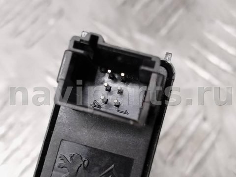 Кнопка открывания люка Peugeot 3008, 2011 г., арт. 65785_2000001348426, фото 3
