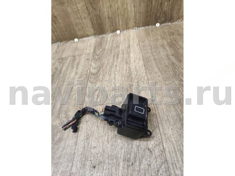Кнопка открывания люка Mercedes ML W163, 2001 г., OEM A1638201210, арт. 7031