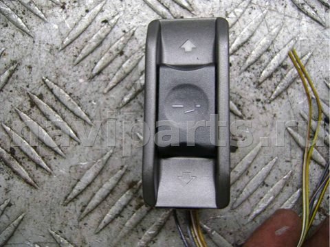 Кнопка открывания люка BMW 7 E65/E66, 2003 г., OEM 6904291, арт. 81485222