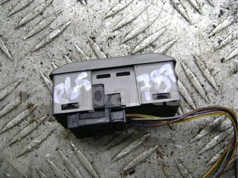 Кнопка открывания люка BMW 7 E65/E66, 2003 г., OEM 6904291, арт. 81485222, фото 2