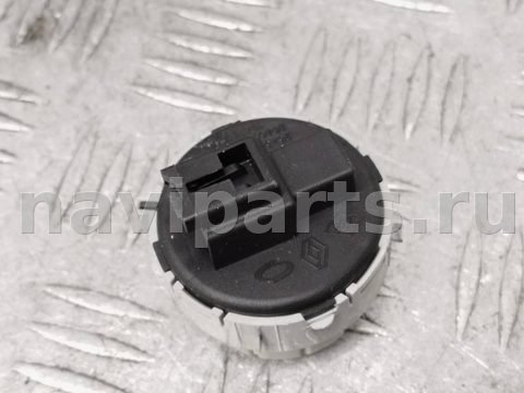 Кнопка открывания люка Renault Grand Scenic, 2016 г., арт. 82411_2000001344331, фото 2