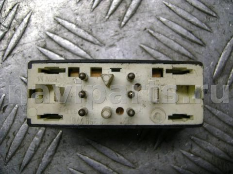 Кнопка открывания люка BMW 5 E34, 1995 г., OEM 8359270, арт. 87632719, фото 2