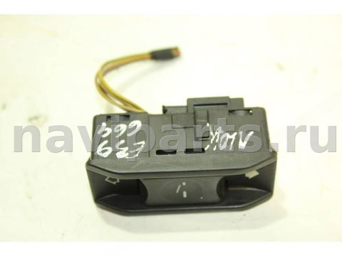 Кнопка открывания люка BMW 5 E39, 1999 г., OEM 8352182, арт. 88884194