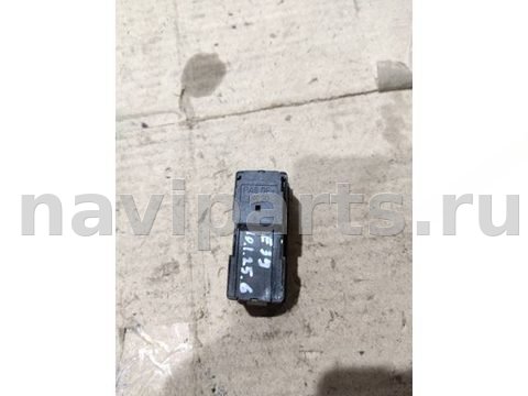 Кнопка открывания люка BMW 5 E39, 2000 г., OEM 61318352182, арт. 94215327, фото 3