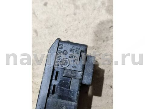 Кнопка открывания люка BMW 5 E39, 2000 г., OEM 61318352182, арт. 94215327, фото 4