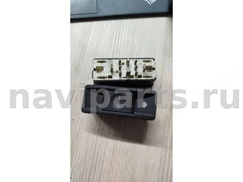 Кнопка открывания люка BMW 7 E32, 1986 г., OEM 61311378862, арт. 96943611_3