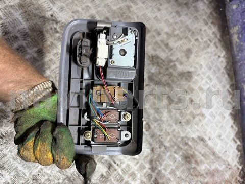 Кнопка открывания люка Nissan Almera N15, 1996 г., арт. 97973795_2, фото 2