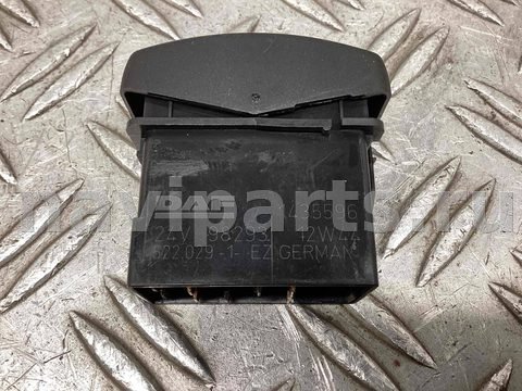 Кнопка открывания люка DAF XF, 2006 г., OEM 1435596, арт. A835901, фото 4